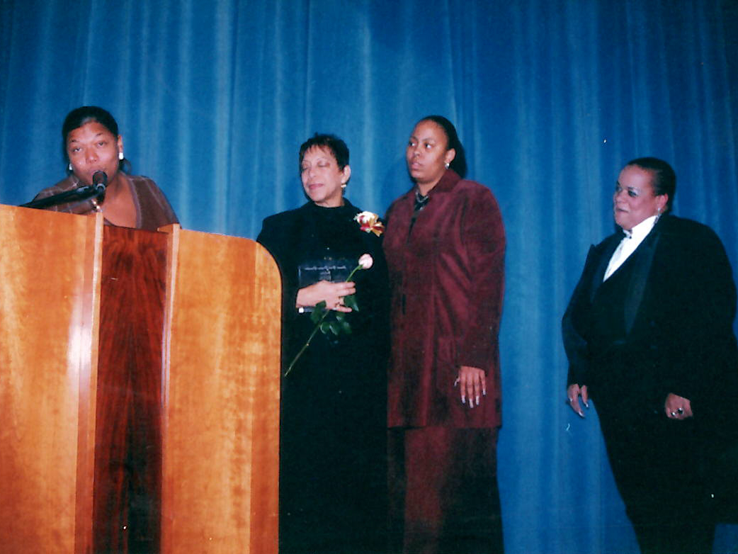 Rita Owens, Dana, Queen Latifah